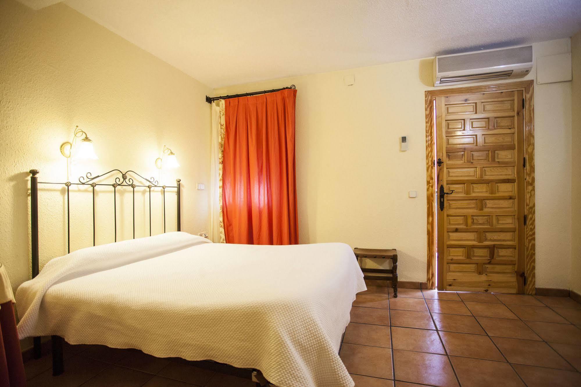 Hostal Castilla Montesilvano Exterior foto